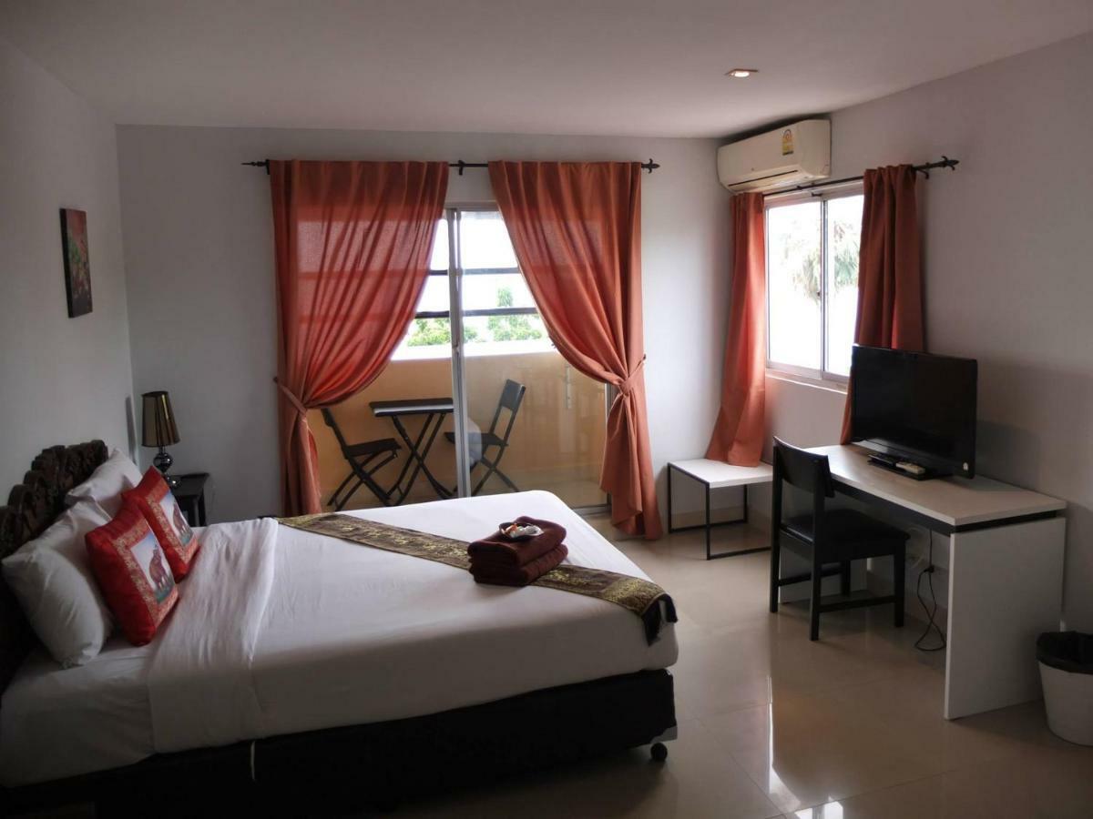 Montana Court Pattaya Exterior foto